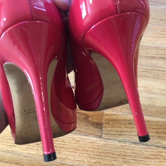 Gucci pink patent leather horsebit heels - Picture 7 of 8